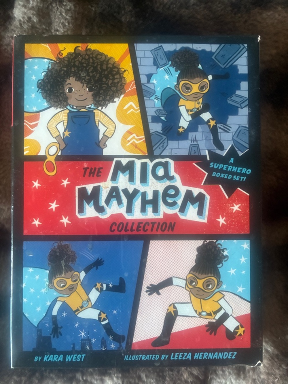Mia Mayhem book set